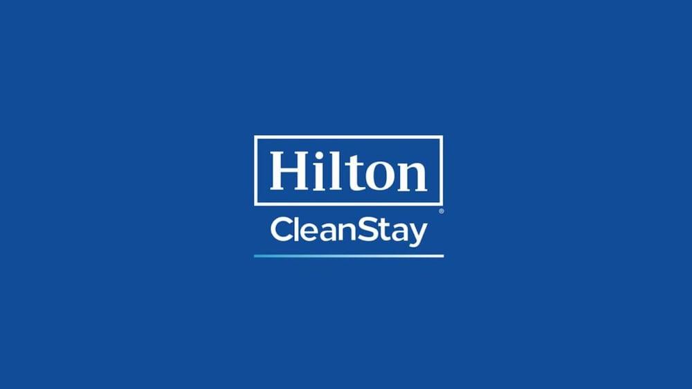 Hampton Inn By Hilton Ottawa Airport Bagian luar foto