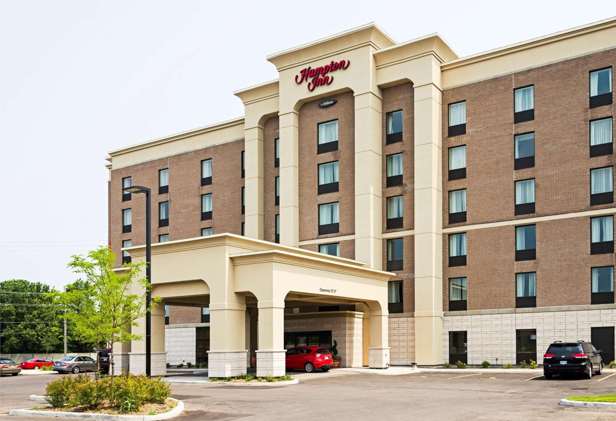 Hampton Inn By Hilton Ottawa Airport Bagian luar foto